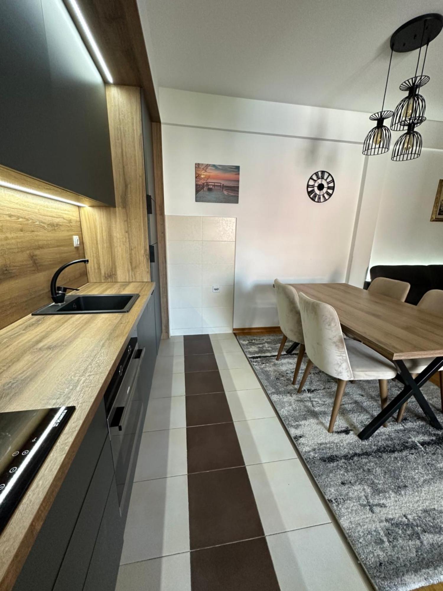 Apartmani Jedro Rafailovići Exteriér fotografie
