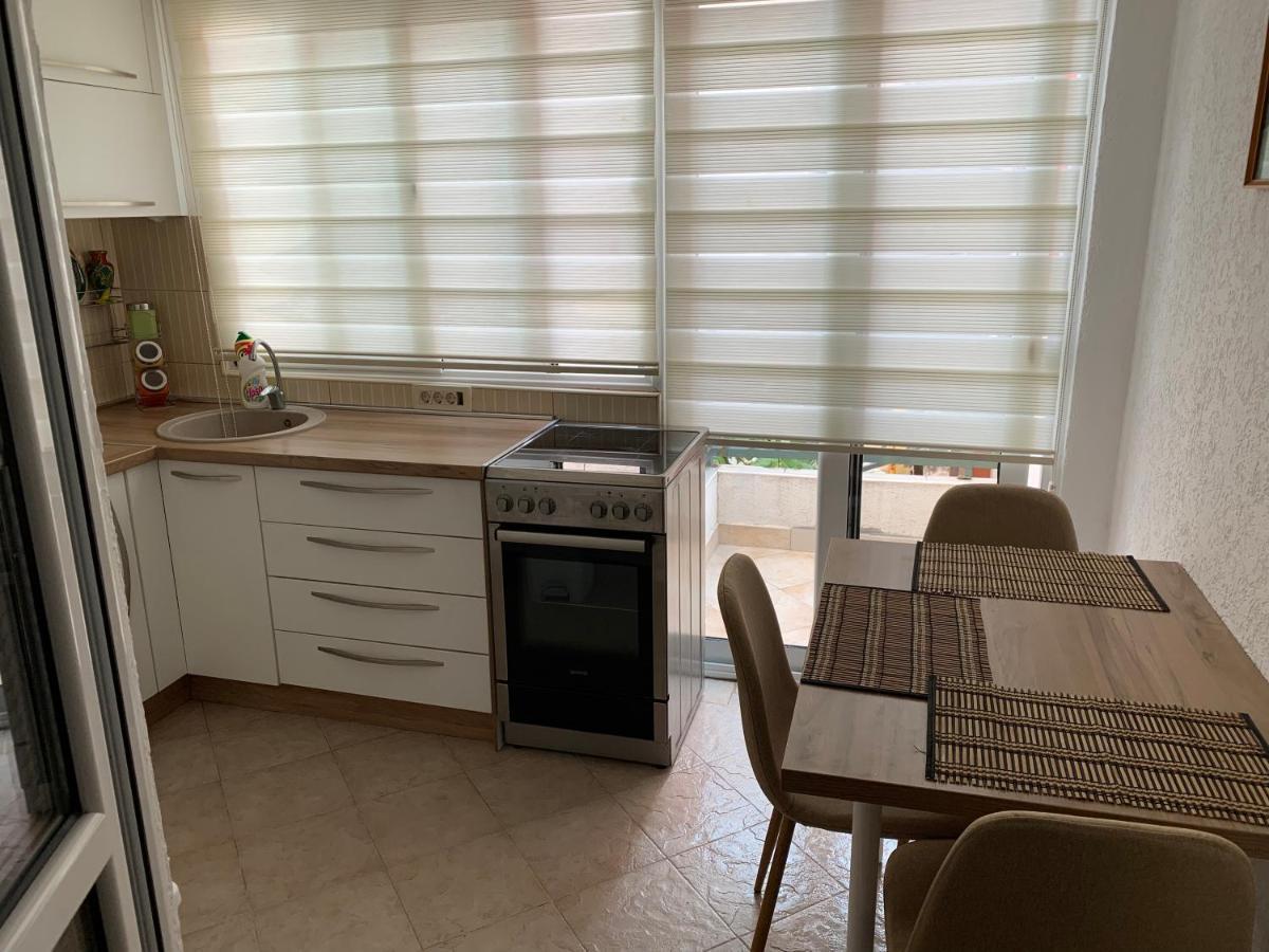 Apartmani Jedro Rafailovići Exteriér fotografie